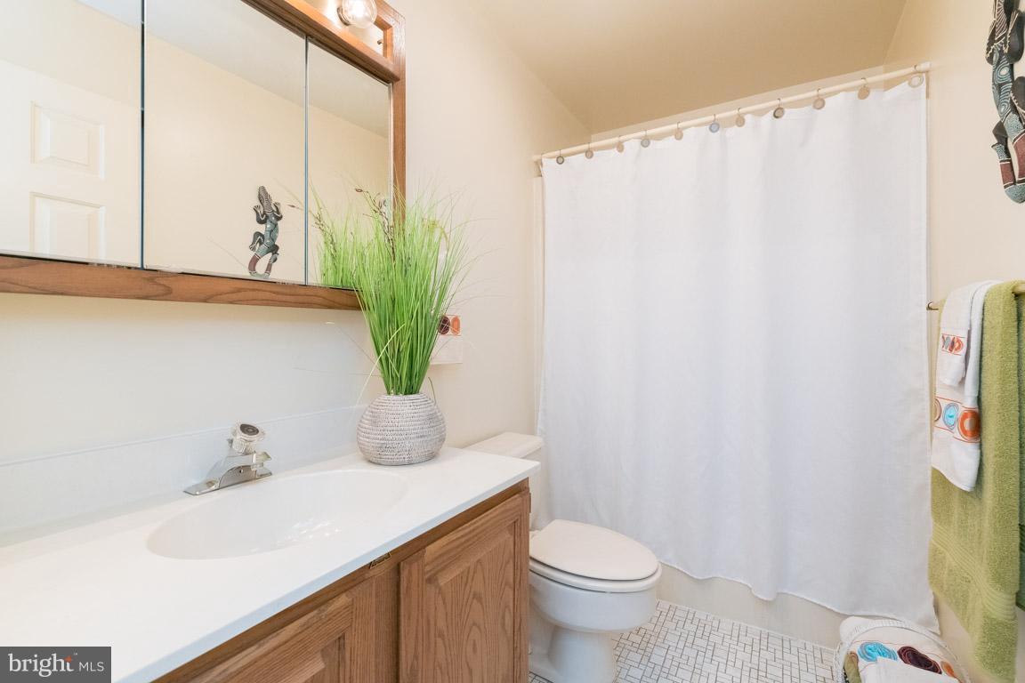 WORTHINGTON HILLSIDE II - Residential