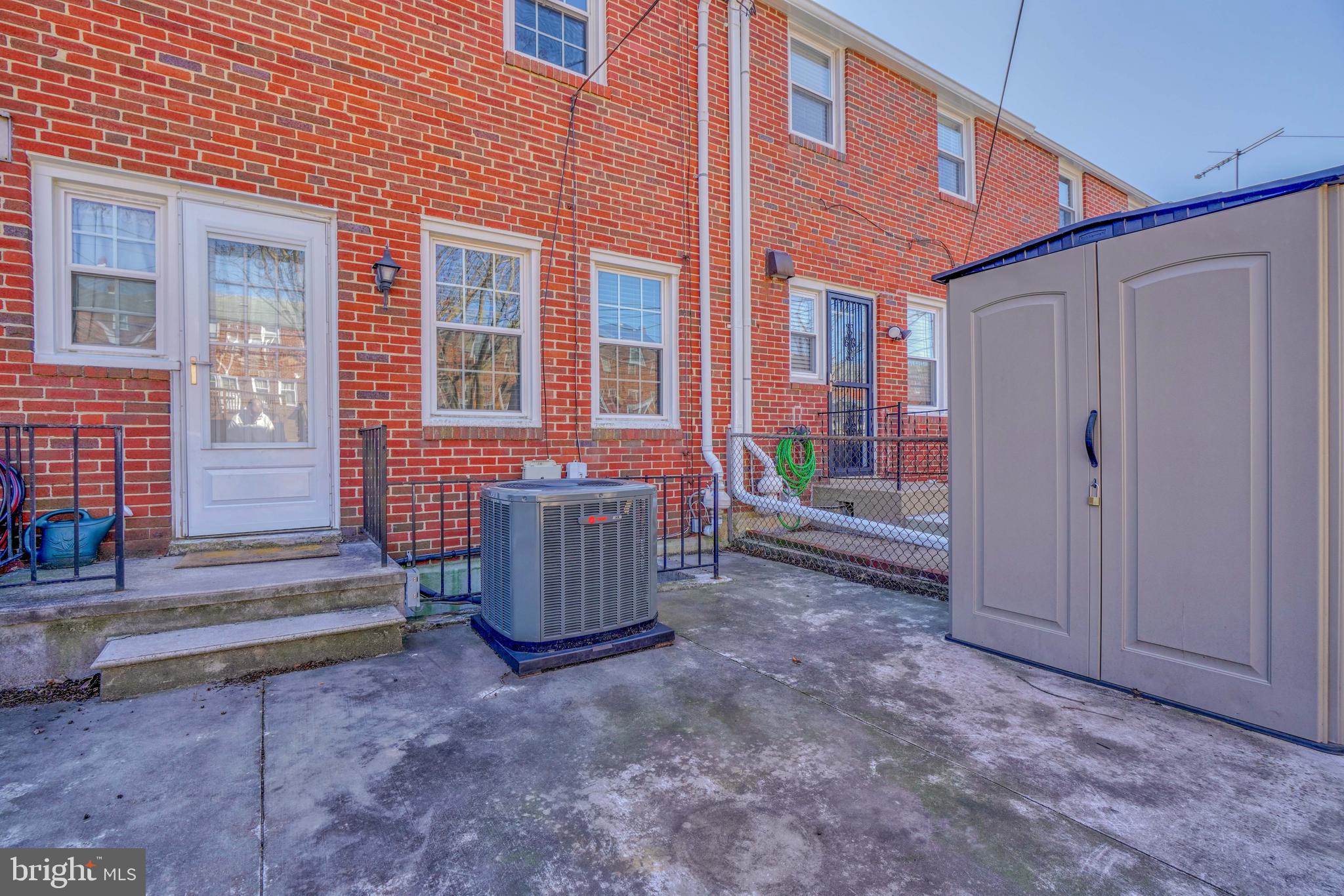 KNETTISHALL - Residential