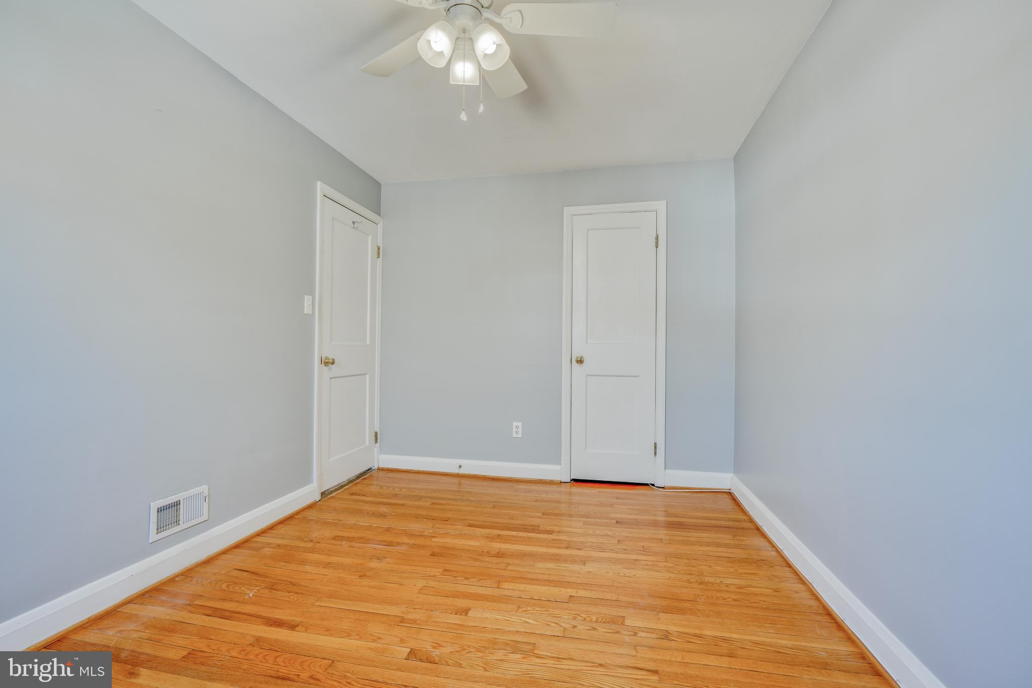 KNETTISHALL - Residential