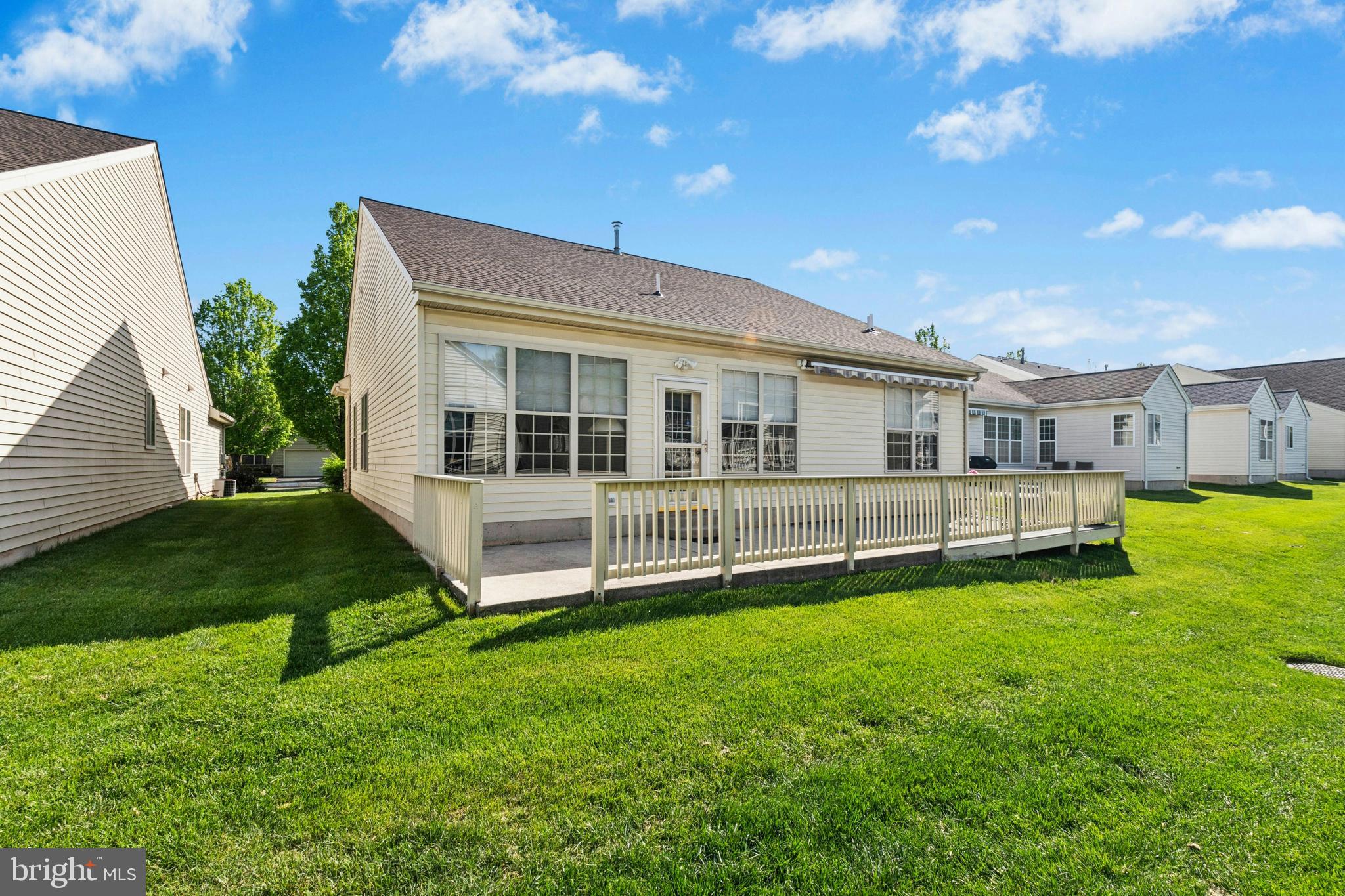 HERITAGE CR ESTS - Residential