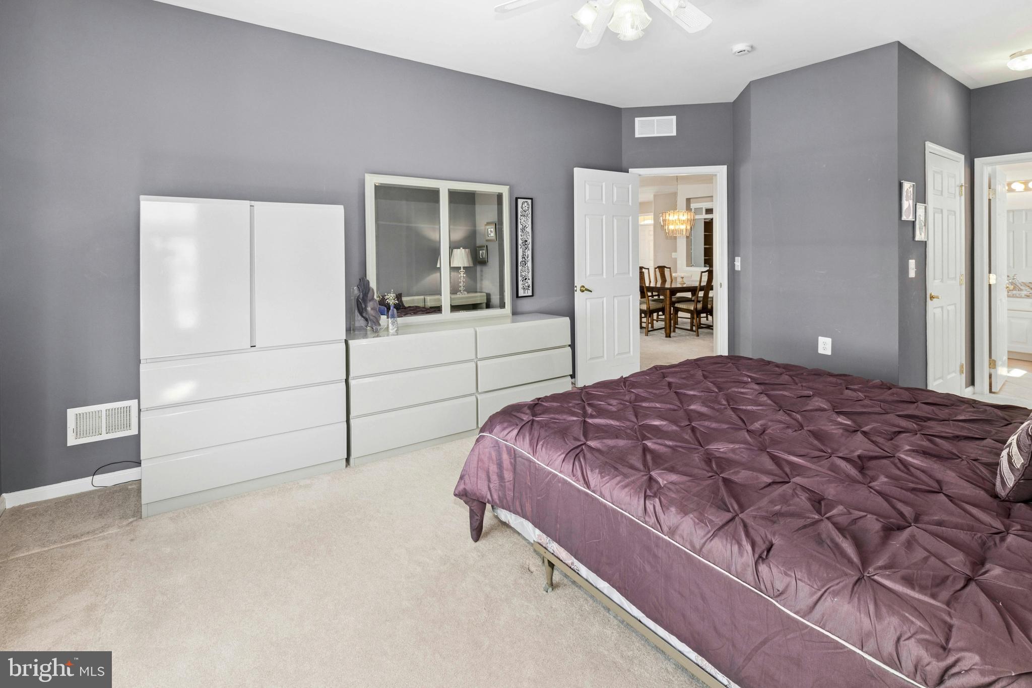 HERITAGE CR ESTS - Residential