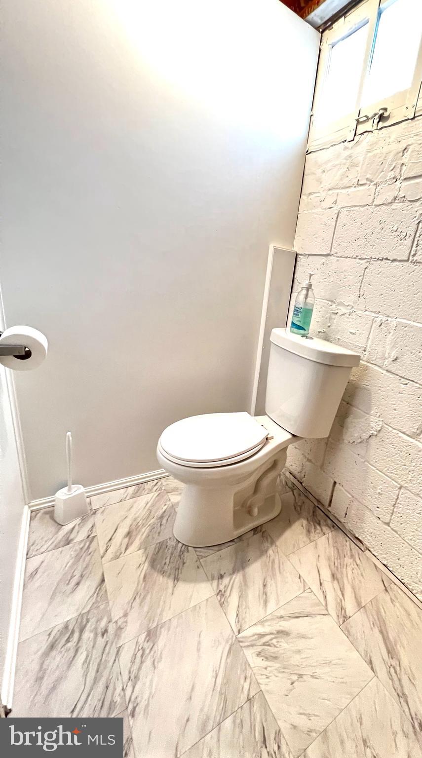 LOCH RAVEN VILLAGE - Residential Lease