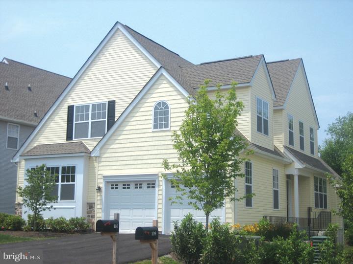 POTTERS POND - Residential