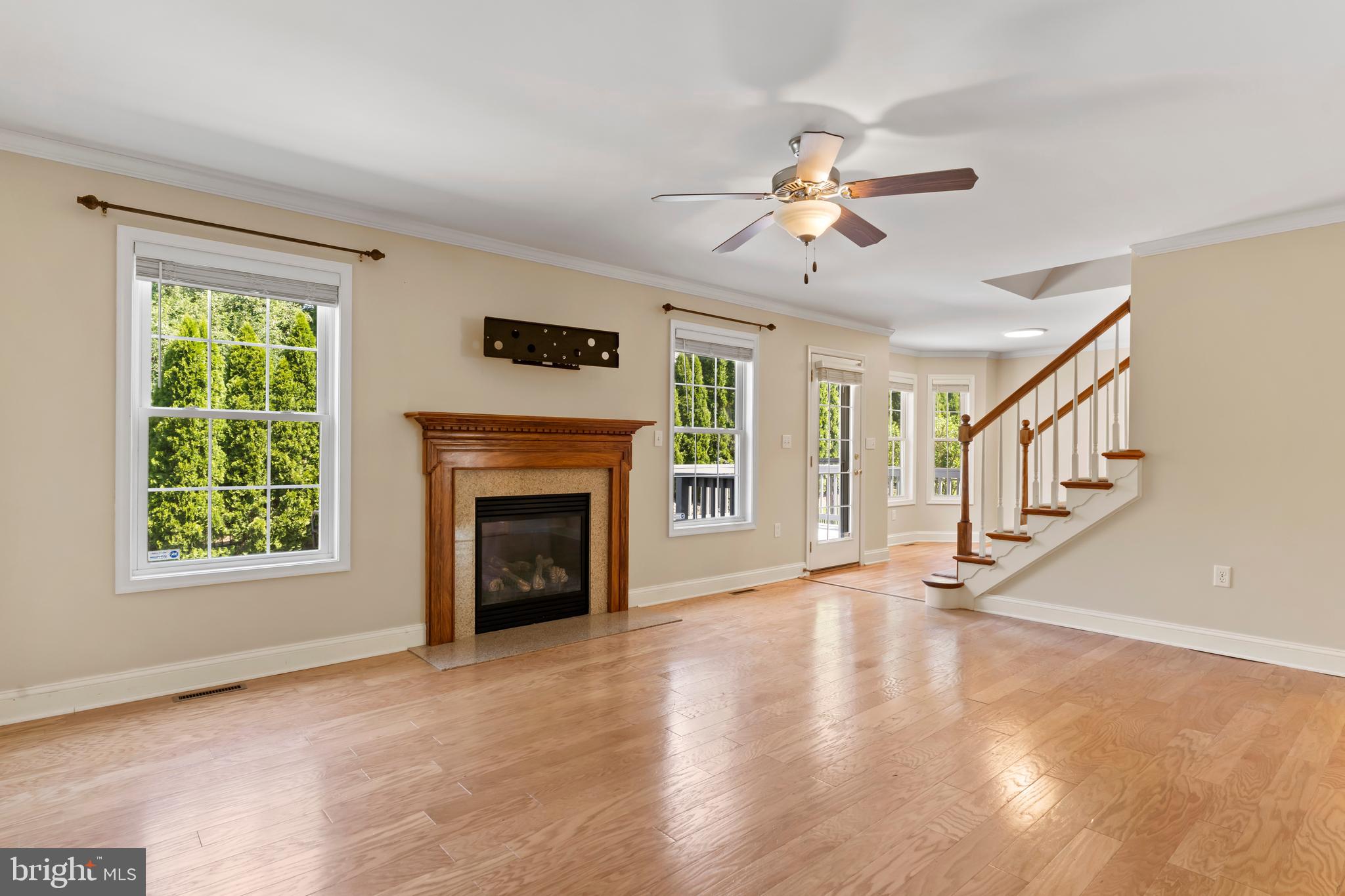 112 HILLTOP COURT