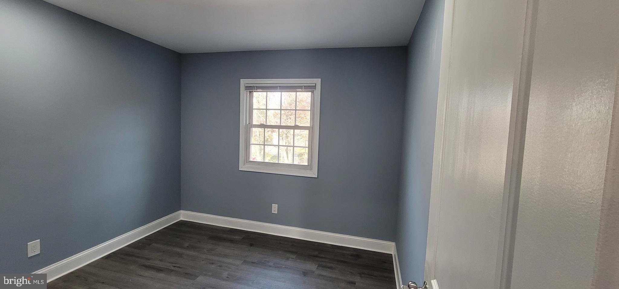 LONDON TOWNE - Residential