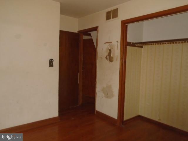 VILLAGE OF OLDE MILL - Residential