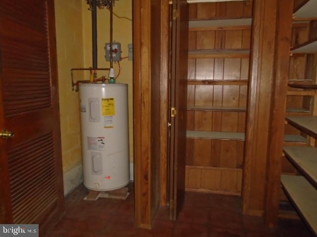 VILLAGE OF OLDE MILL - Residential