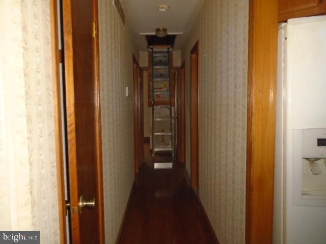 VILLAGE OF OLDE MILL - Residential