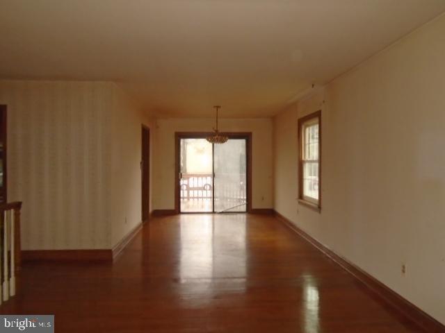 VILLAGE OF OLDE MILL - Residential