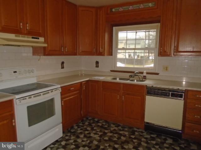 VILLAGE OF OLDE MILL - Residential