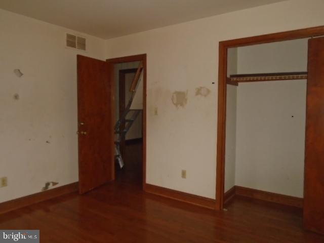 VILLAGE OF OLDE MILL - Residential