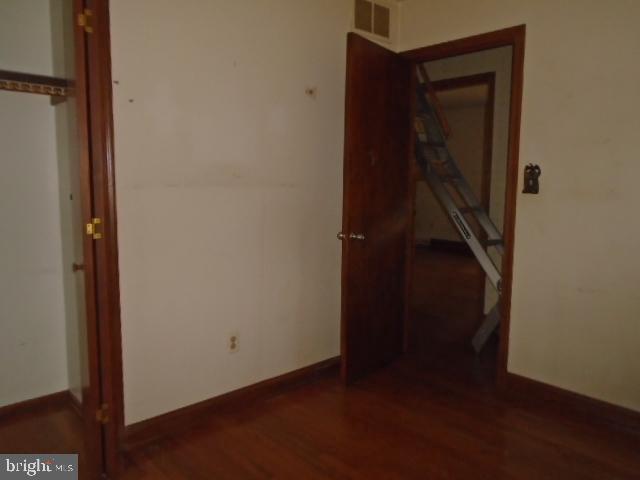 VILLAGE OF OLDE MILL - Residential