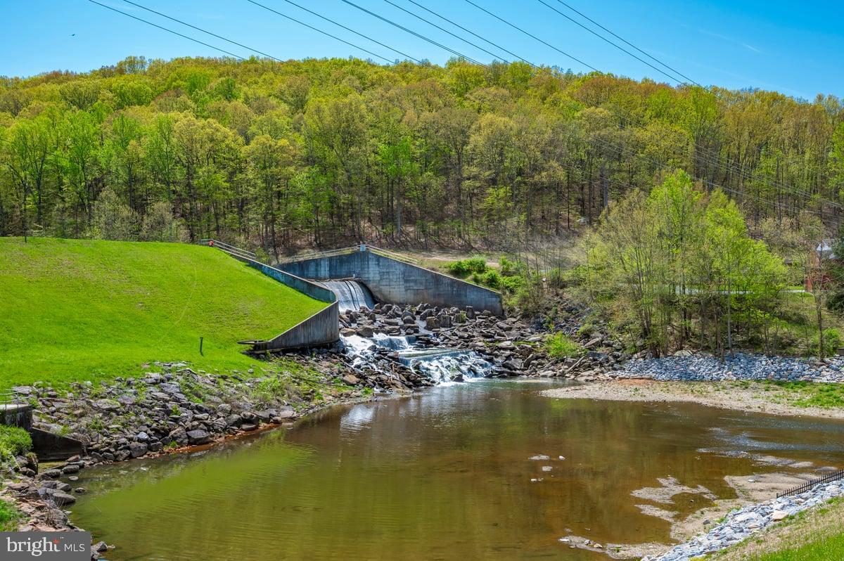 LAKE LINGANORE EAGLEHEAD - Residential
