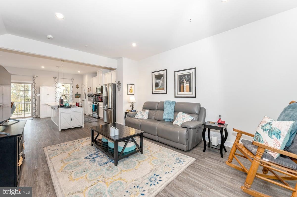 LAKE LINGANORE EAGLEHEAD - Residential