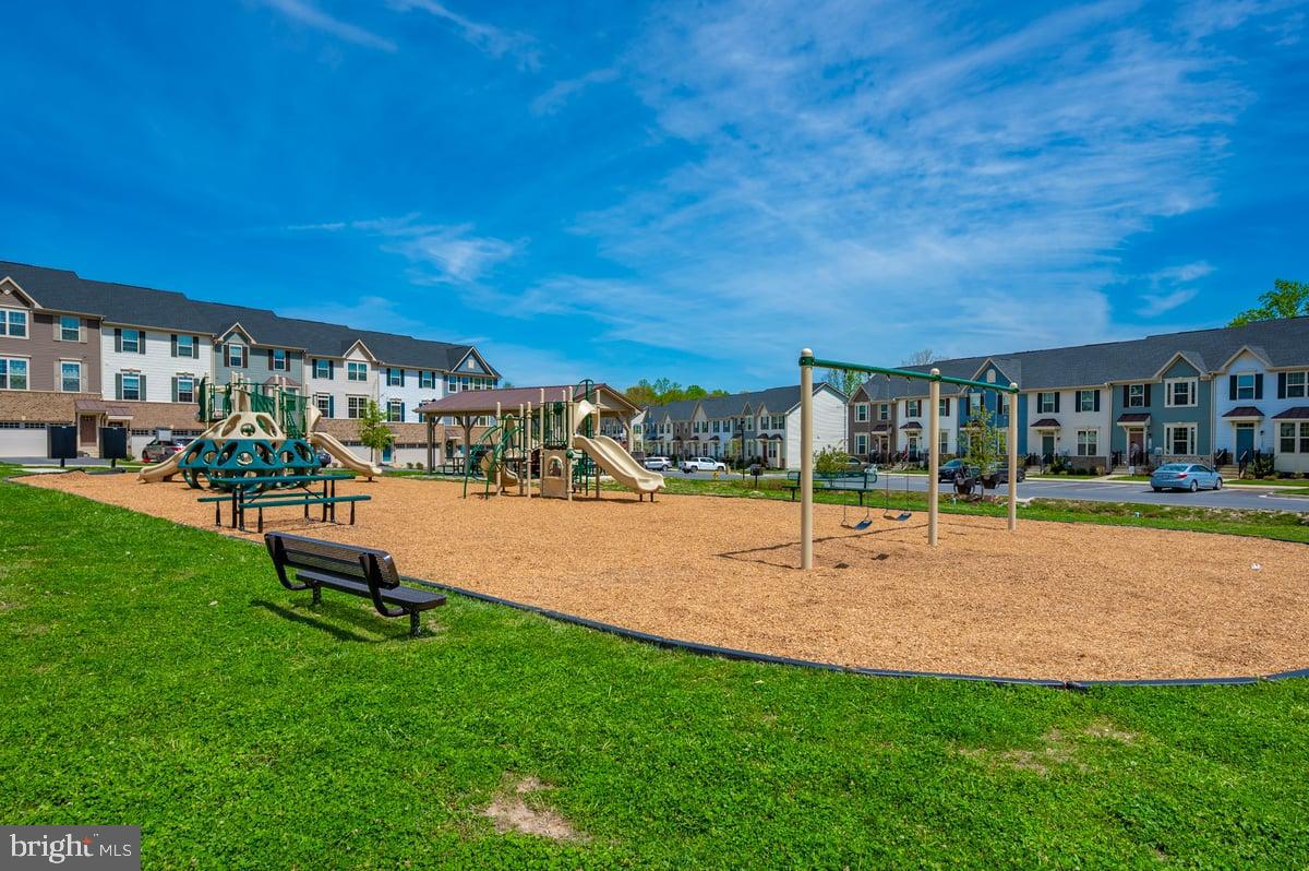 LAKE LINGANORE EAGLEHEAD - Residential