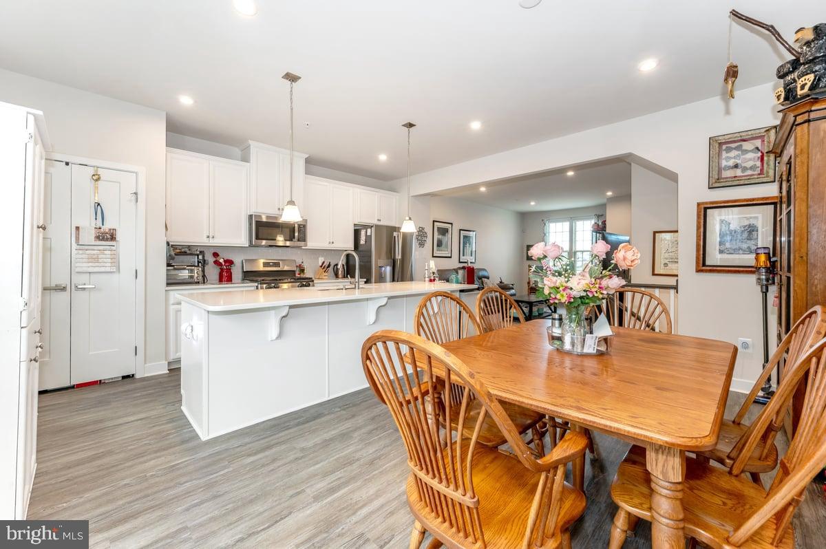 LAKE LINGANORE EAGLEHEAD - Residential