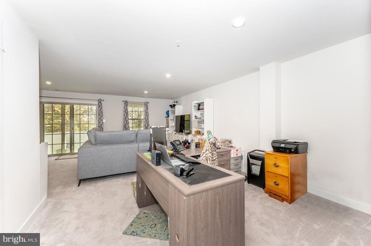 LAKE LINGANORE EAGLEHEAD - Residential