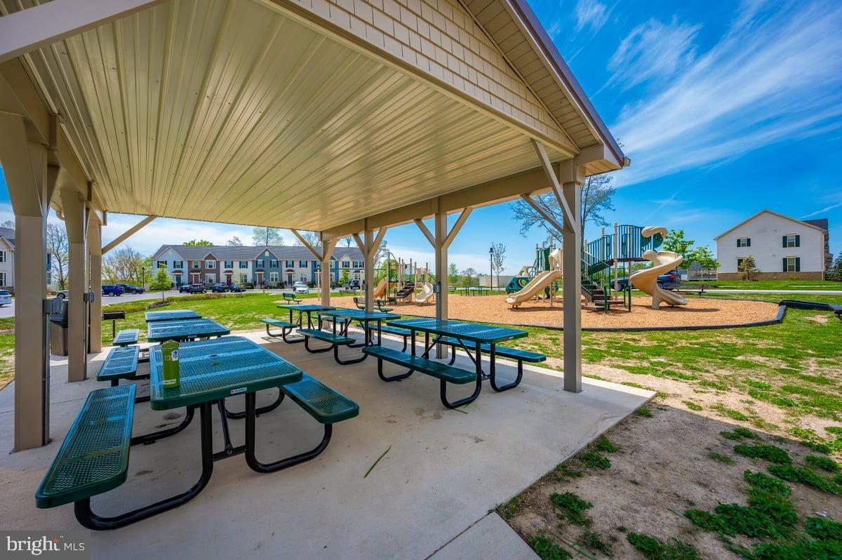 LAKE LINGANORE EAGLEHEAD - Residential