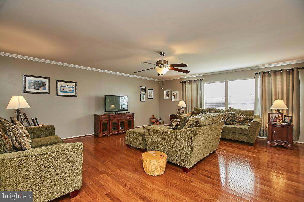 STRATFORD PLACE - Residential