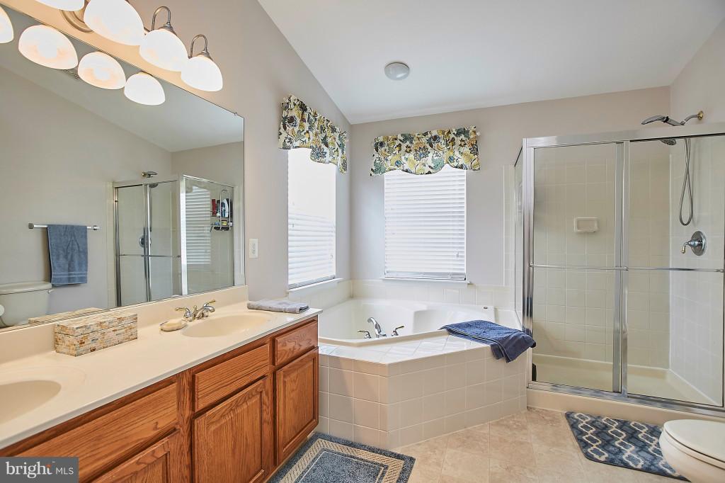 STRATFORD PLACE - Residential