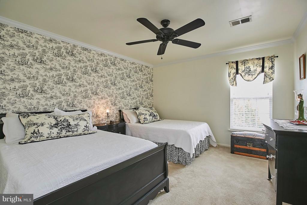 STRATFORD PLACE - Residential