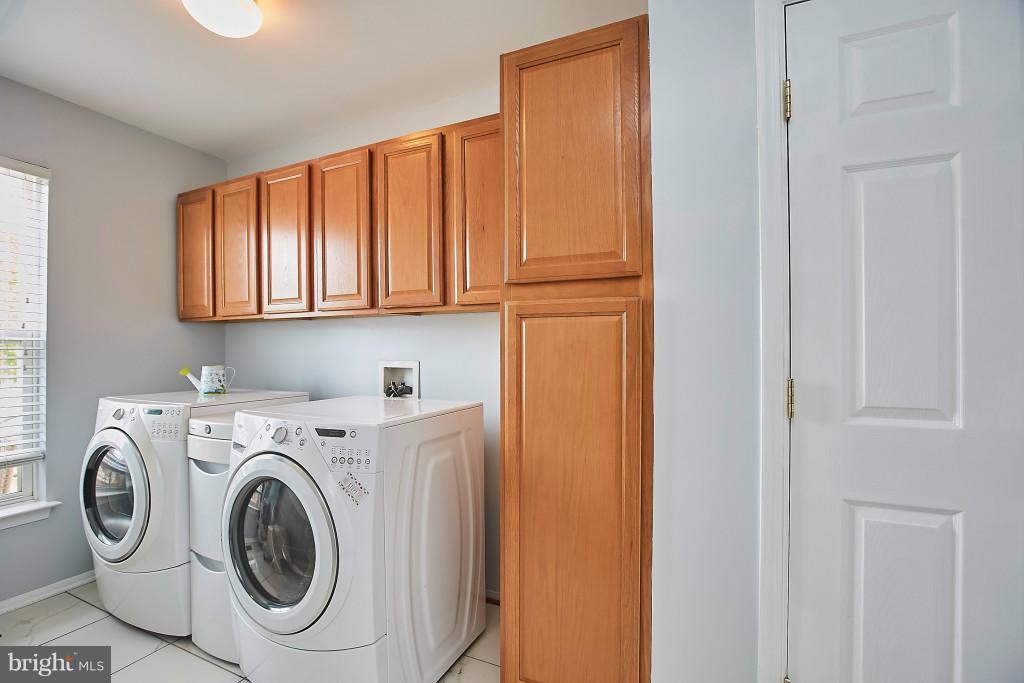 STRATFORD PLACE - Residential