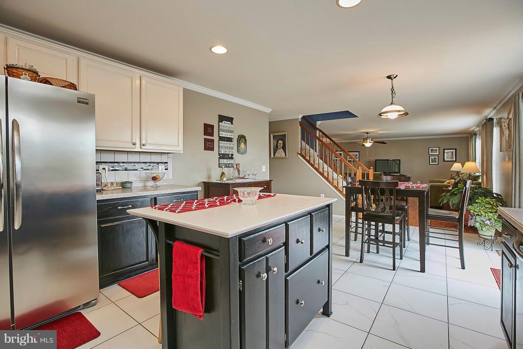 STRATFORD PLACE - Residential