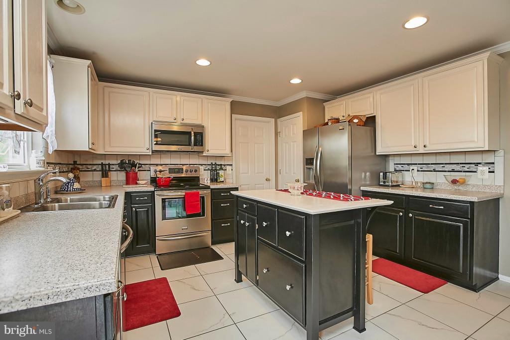 STRATFORD PLACE - Residential