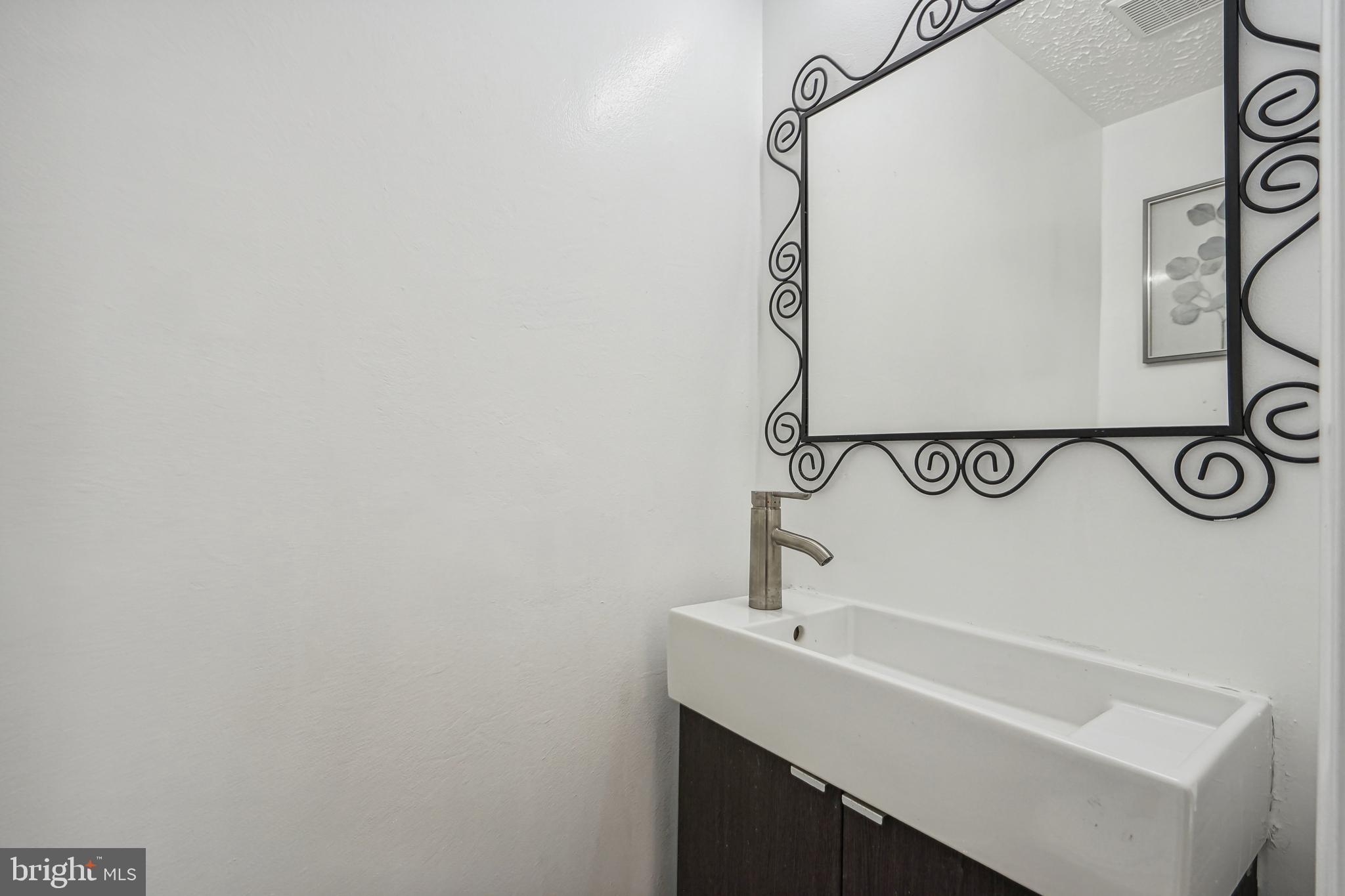 MIDDLEBROOK COMMONS - Residential