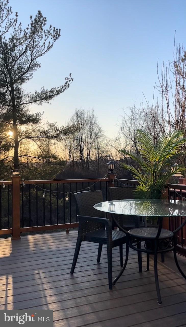 MIDDLEBROOK COMMONS - Residential