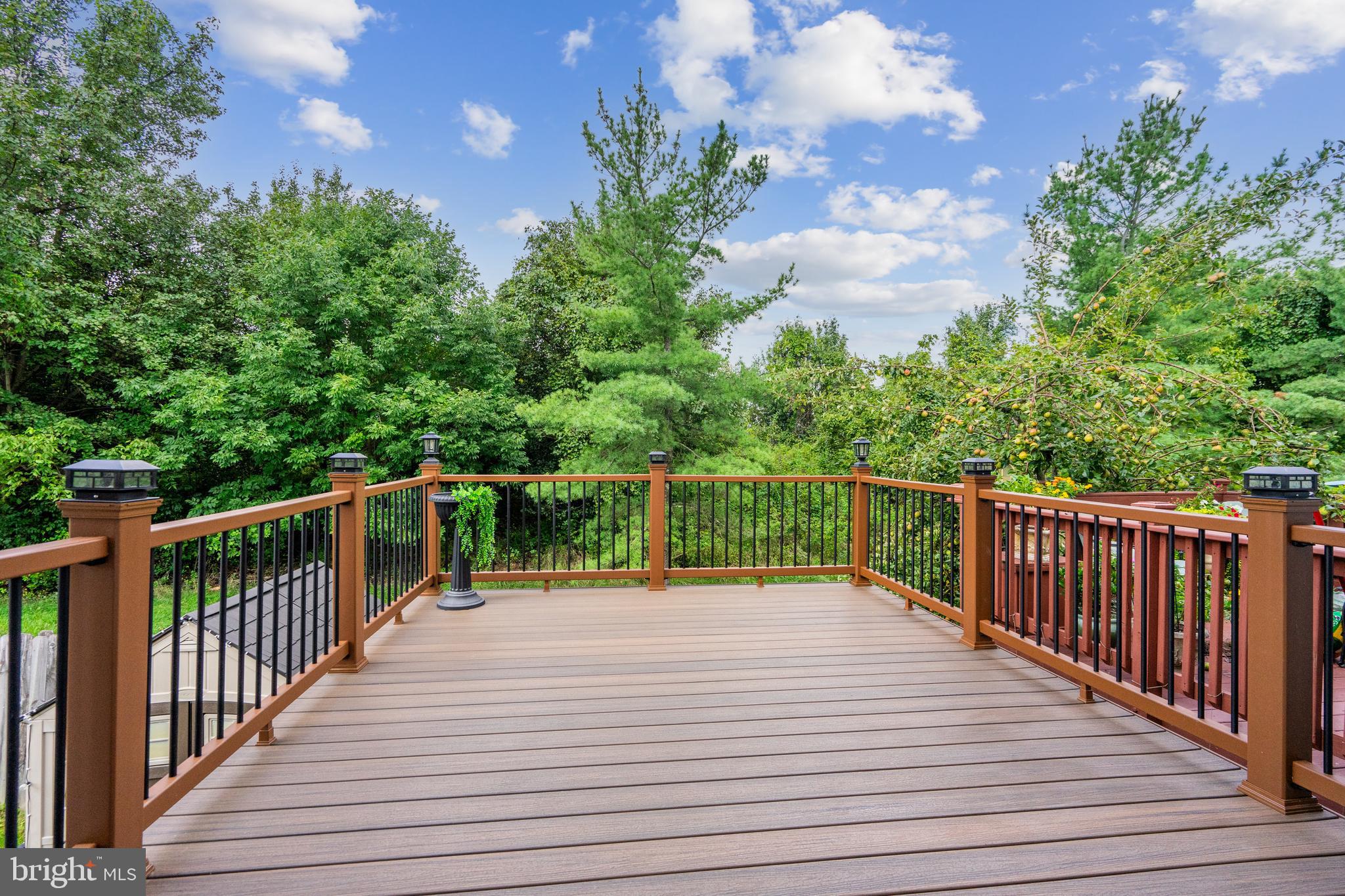 MIDDLEBROOK COMMONS - Residential