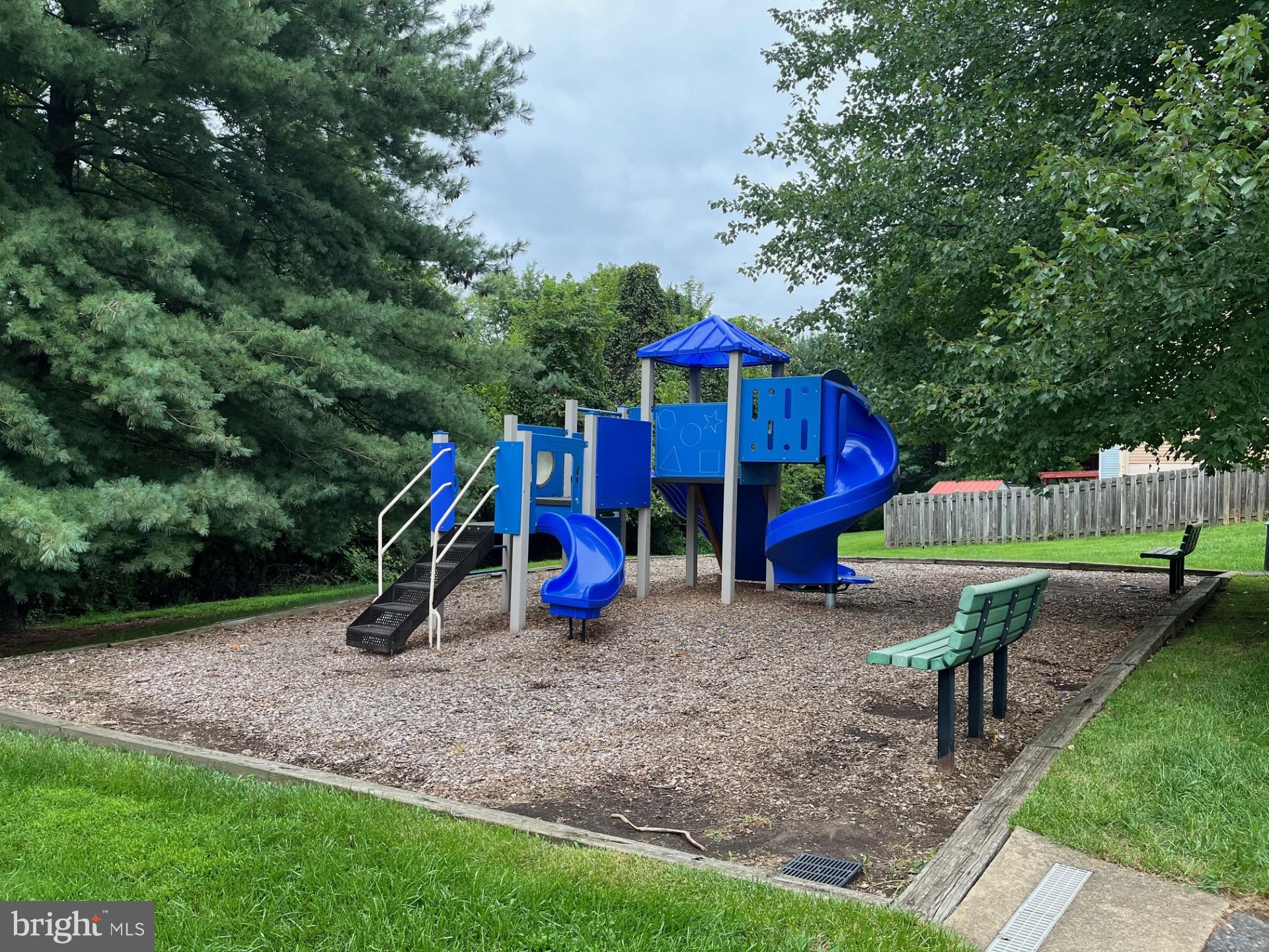 MIDDLEBROOK COMMONS - Residential