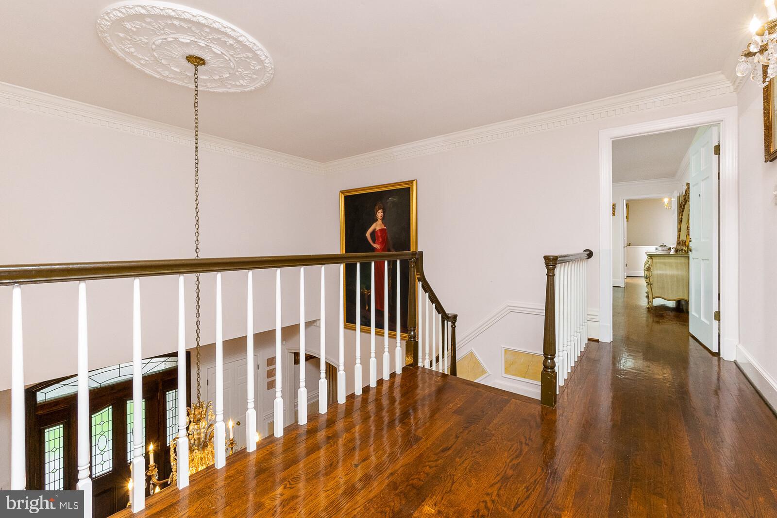 EAGLE ROCK - Residential