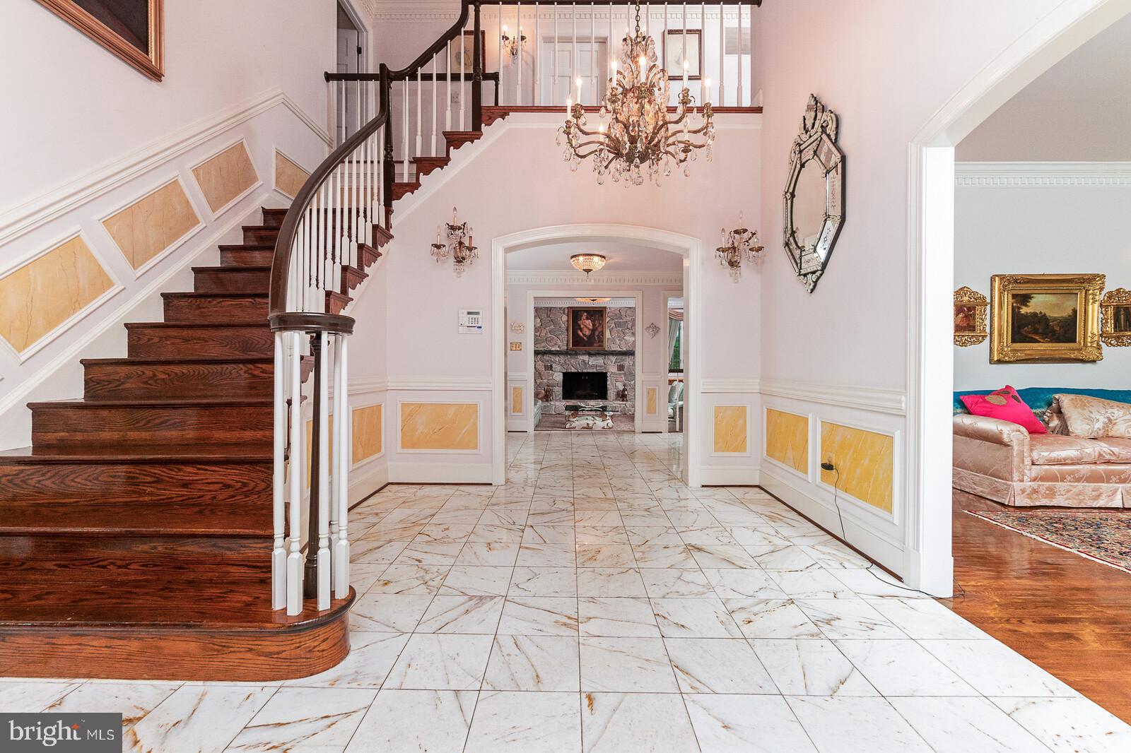 EAGLE ROCK - Residential