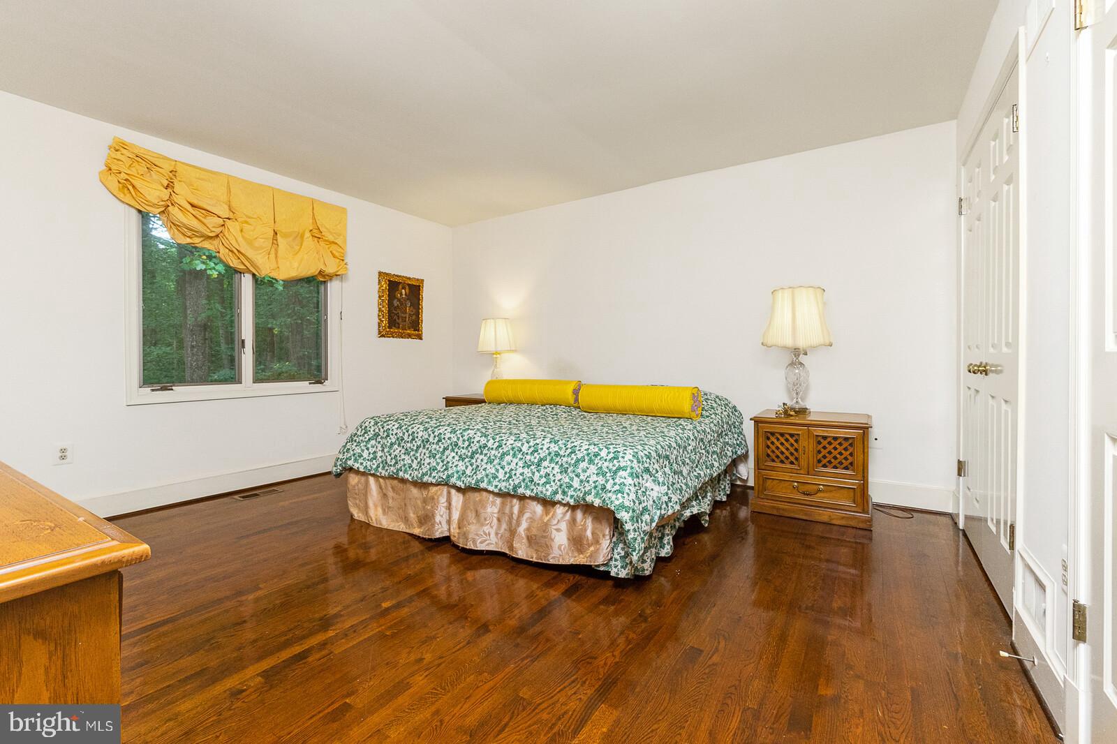 EAGLE ROCK - Residential