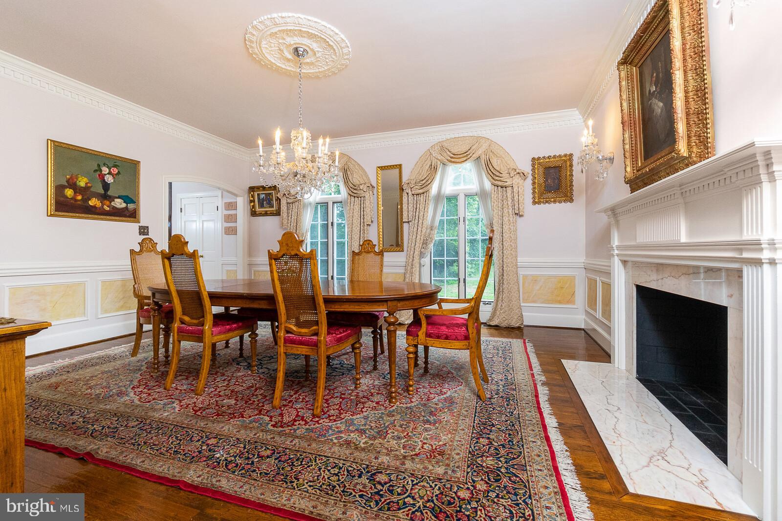 EAGLE ROCK - Residential