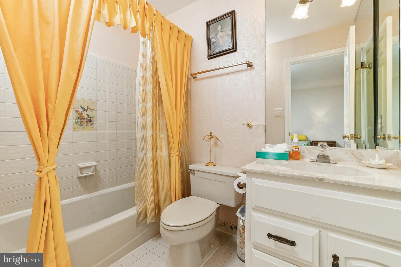 EAGLE ROCK - Residential