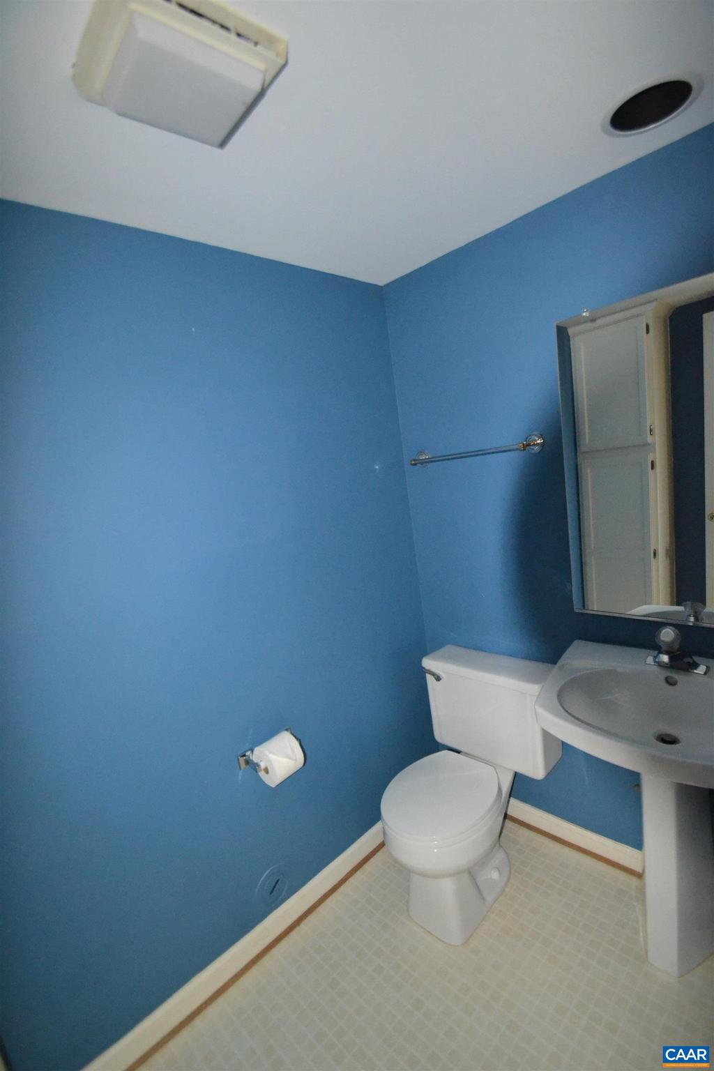 FOREST LAKES - Residential