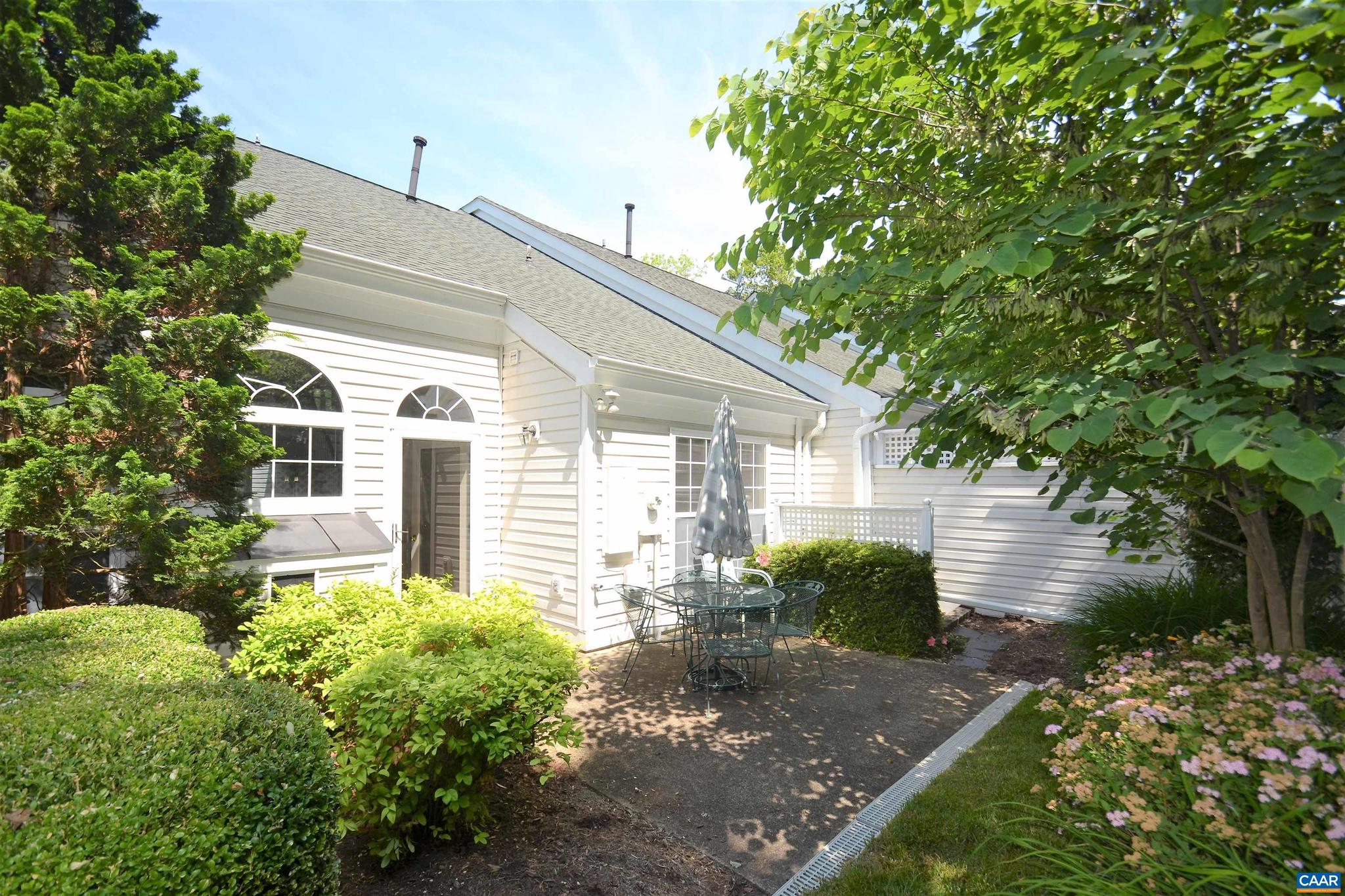 FOREST LAKES - Residential