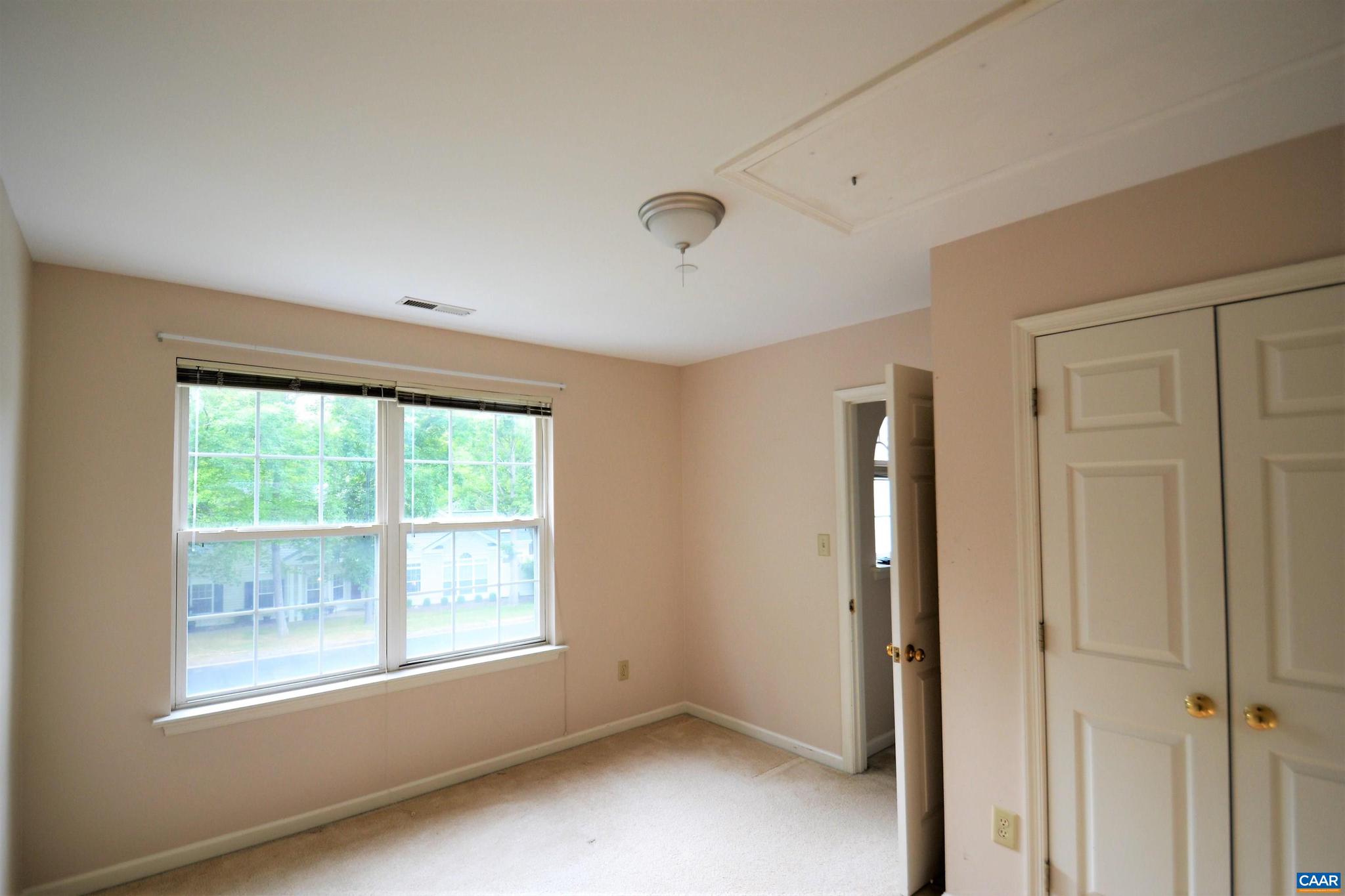 FOREST LAKES - Residential