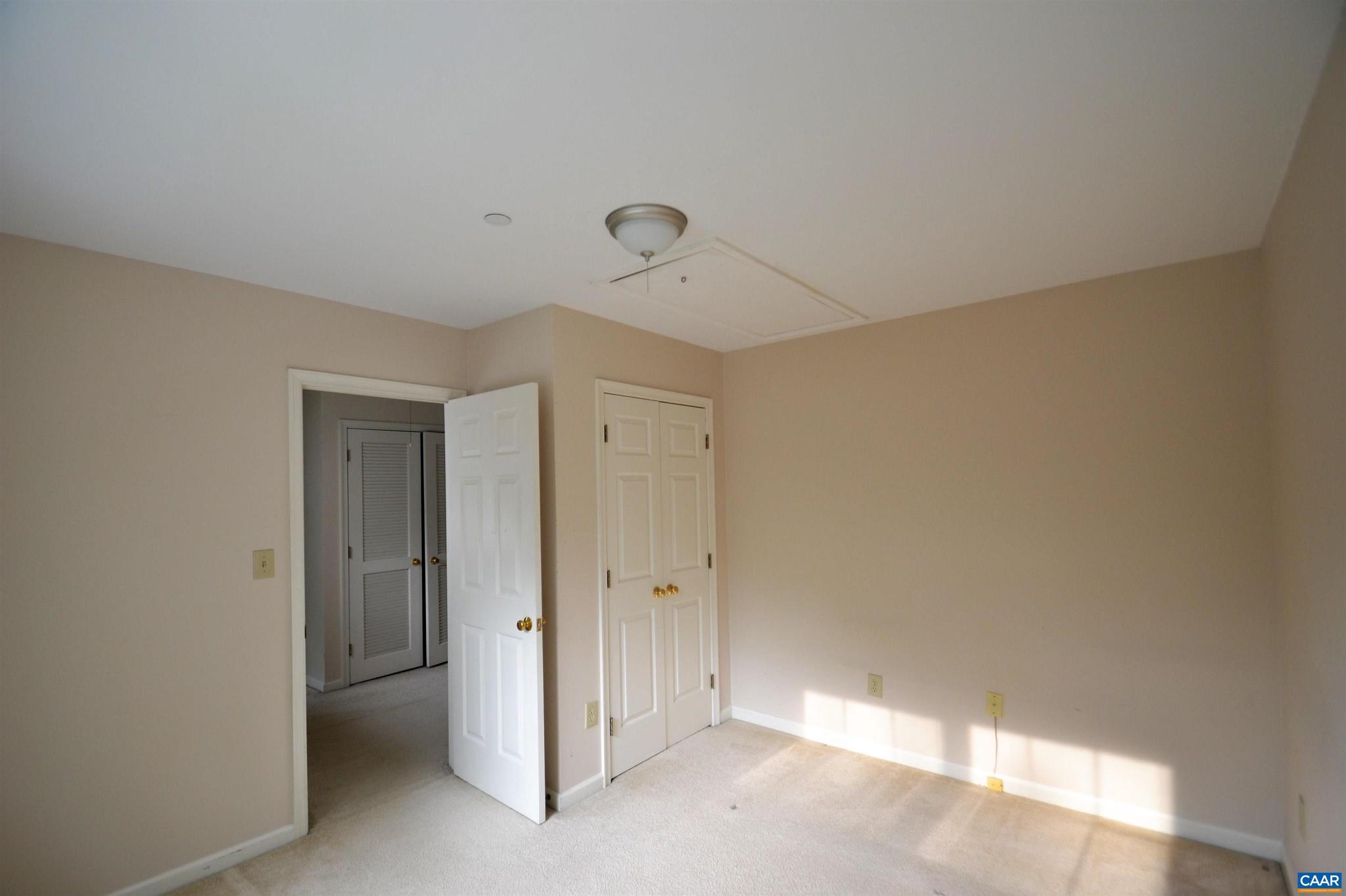 FOREST LAKES - Residential