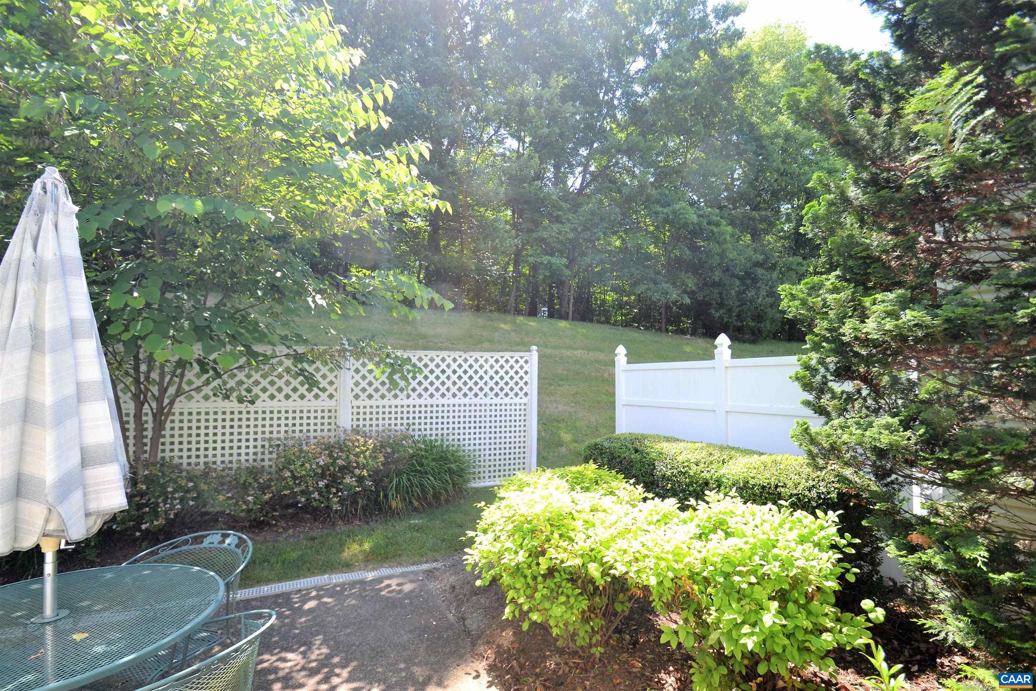 FOREST LAKES - Residential