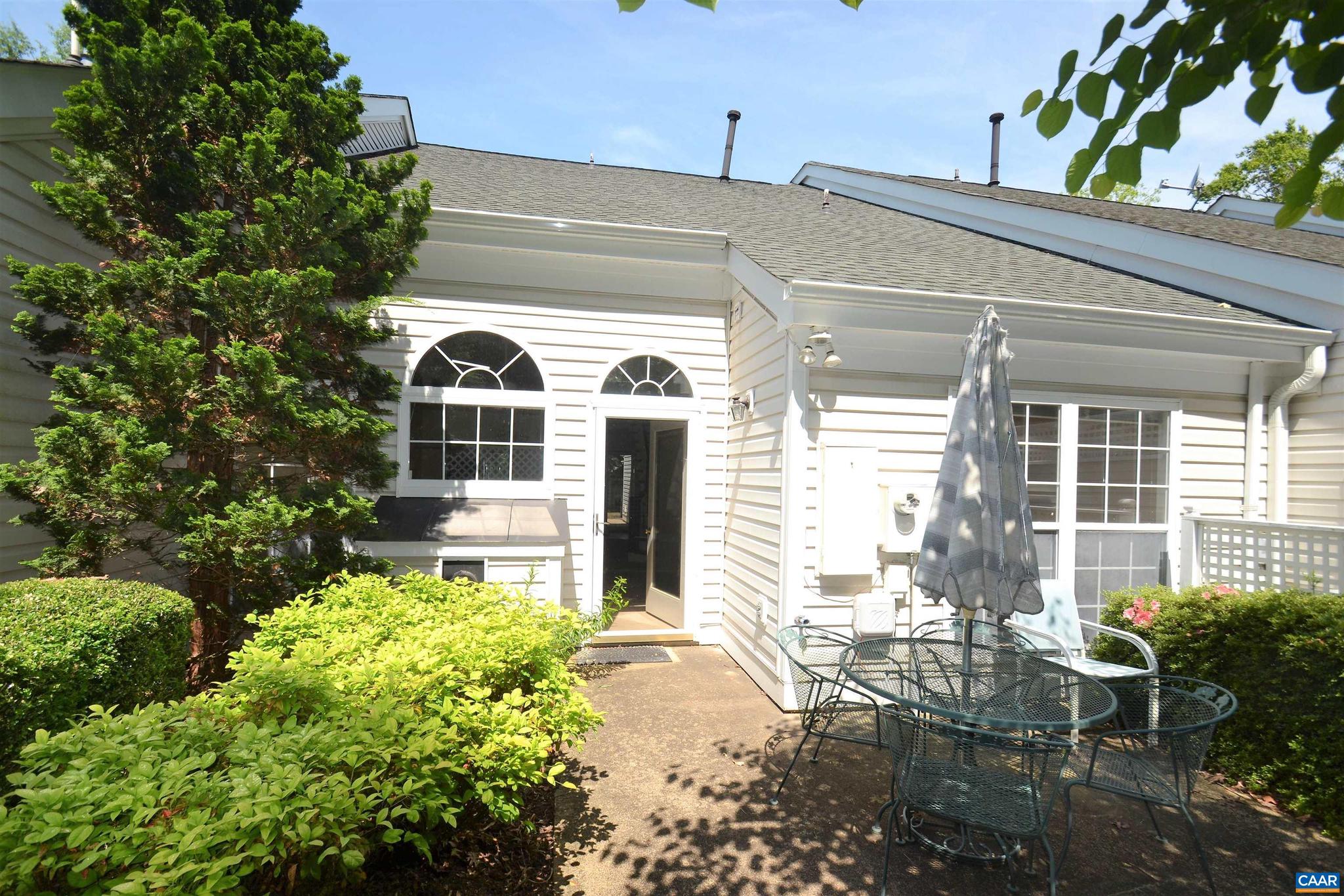 FOREST LAKES - Residential