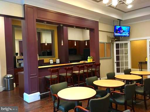 HIGH VIEW AT HUNT VALLEY - Residential