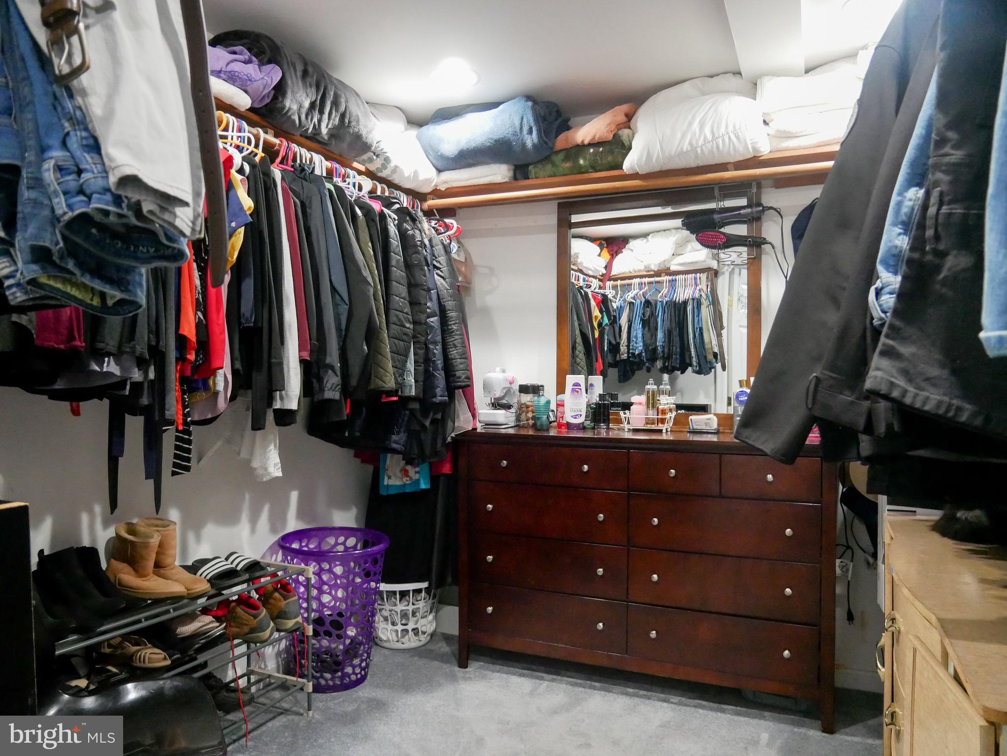 FORT WASHINGTON ESTATES - Residential