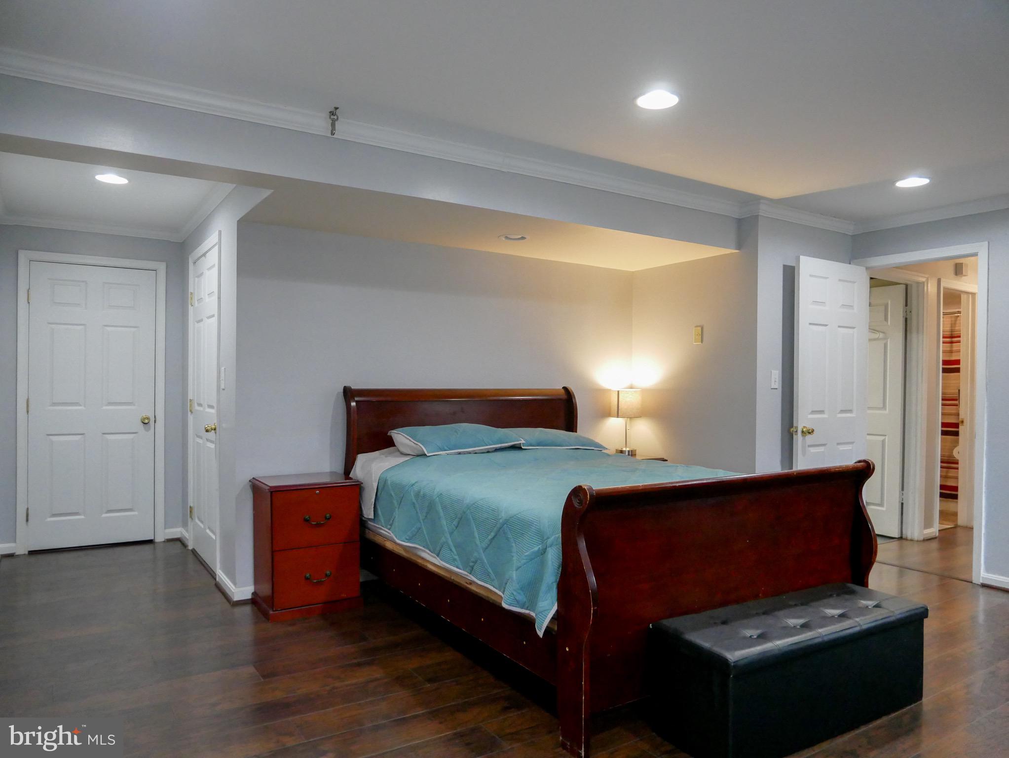 FORT WASHINGTON ESTATES - Residential