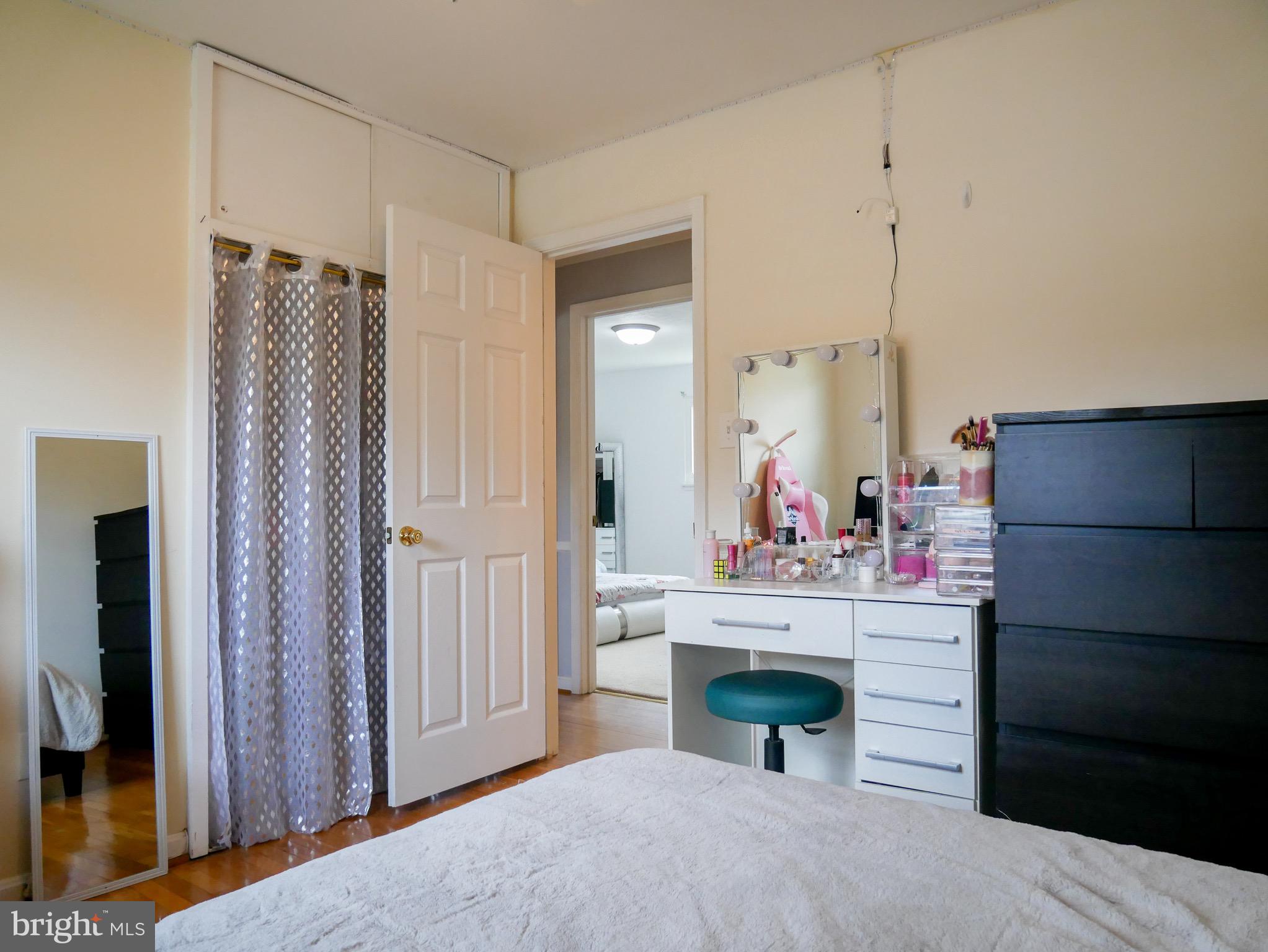 FORT WASHINGTON ESTATES - Residential