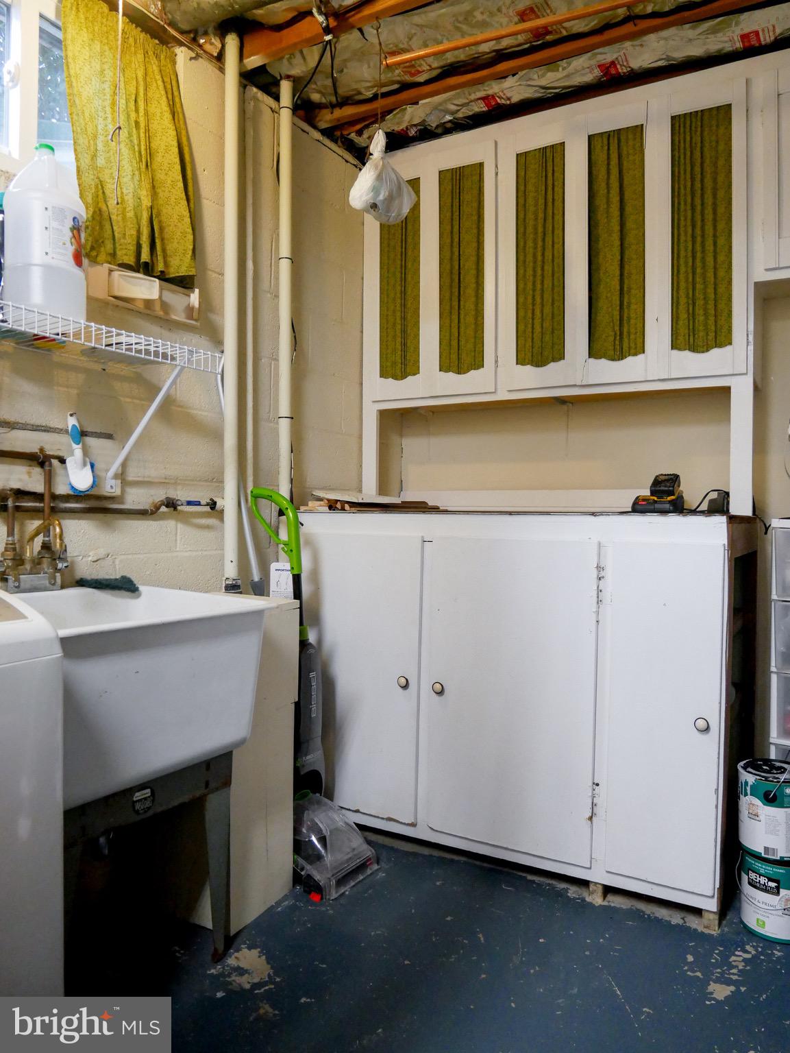 FORT WASHINGTON ESTATES - Residential