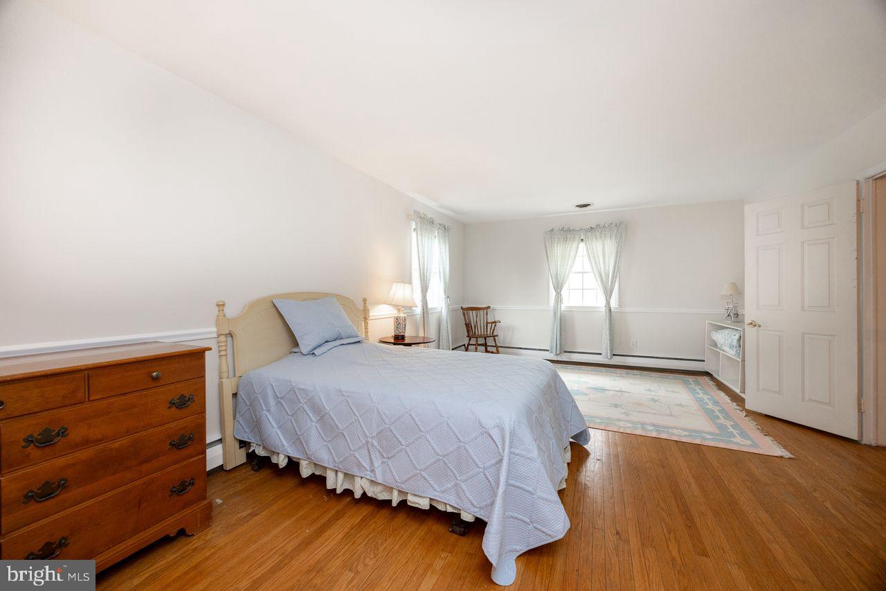 WILLISTOWN ACRES - Residential