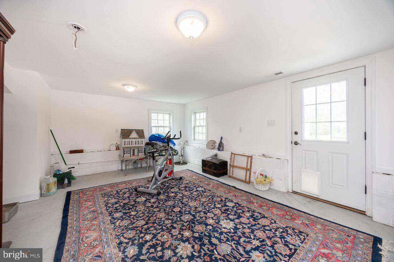 WILLISTOWN ACRES - Residential